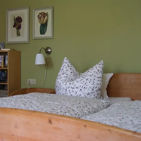 Holiday home Gaestehaus Eulennest